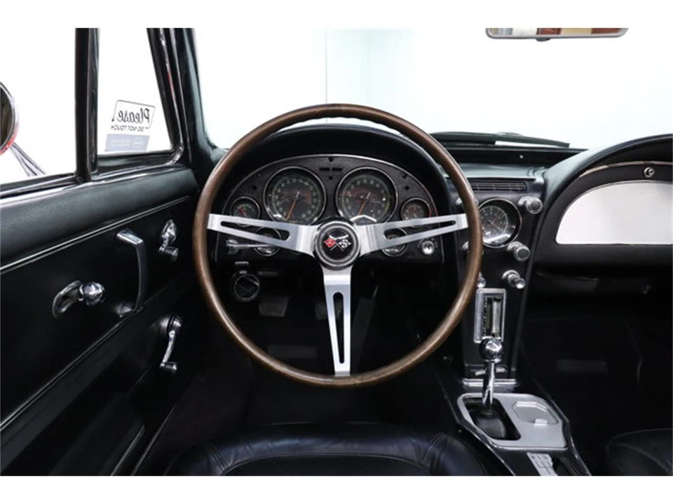 1967 Chevrolet Corvette C2 - Image 18 of 31
