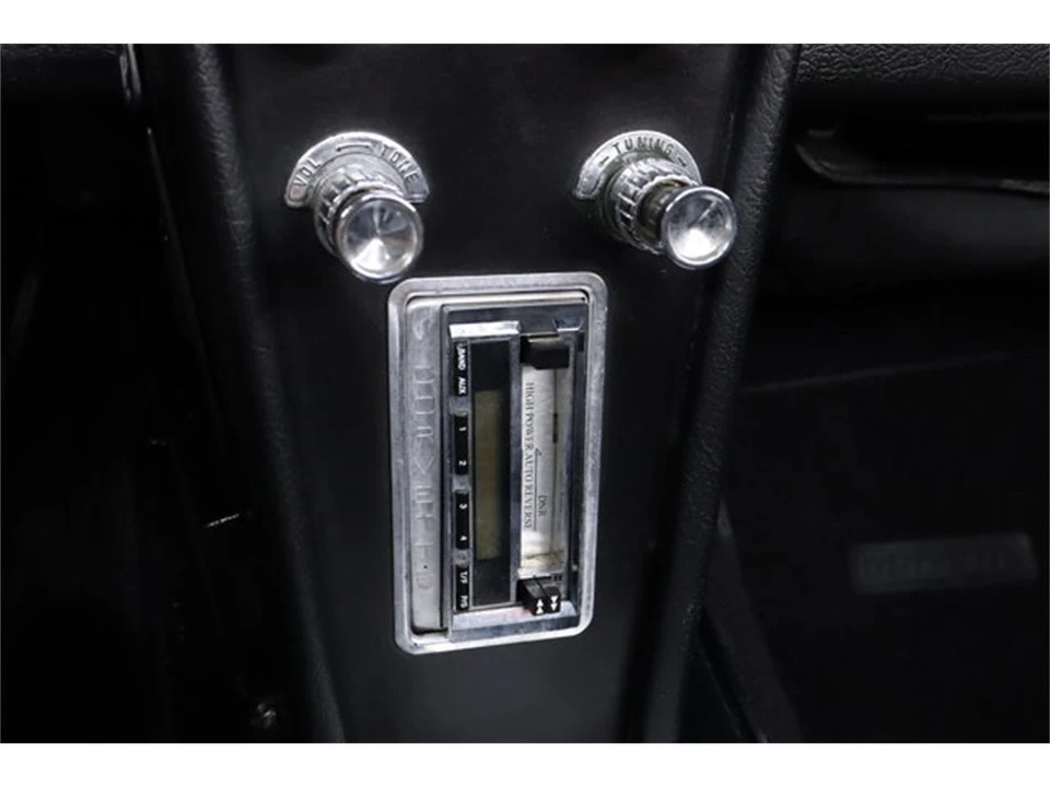 1967 Chevrolet Corvette C2 - Image 21 of 31
