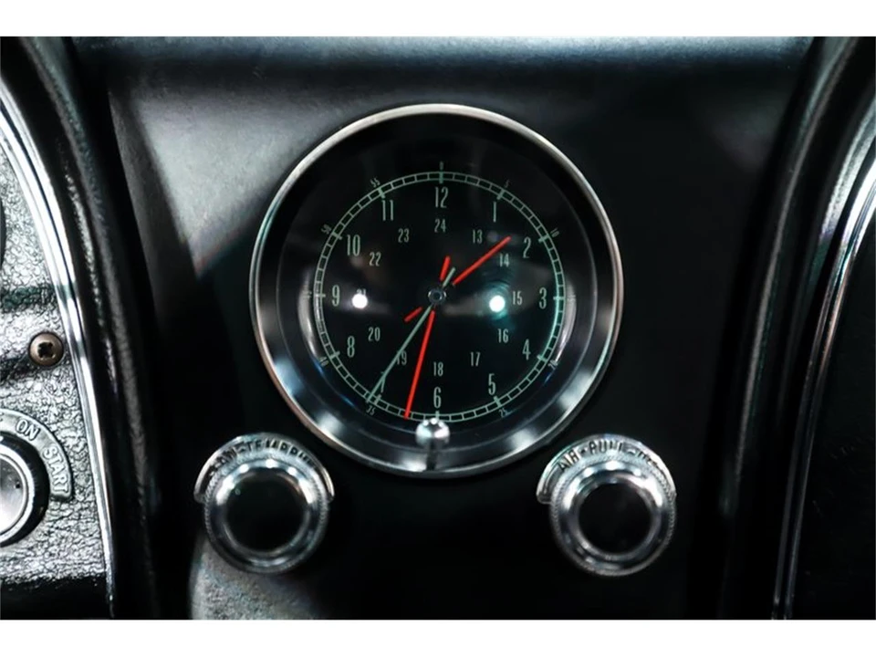 1967 Chevrolet Corvette C2 - Image 25 of 31