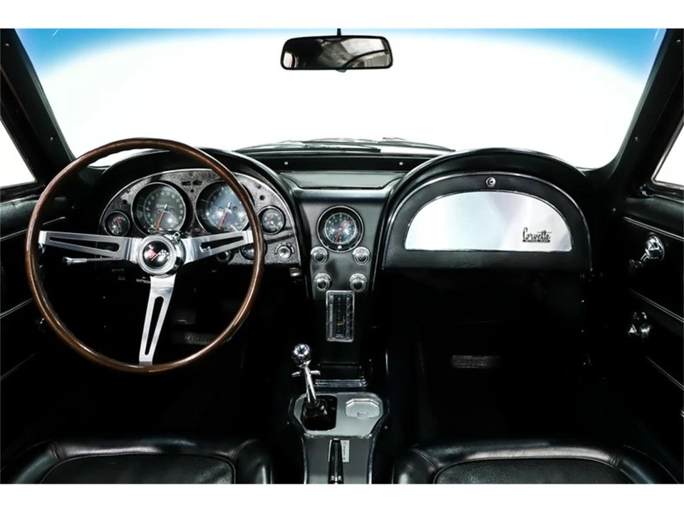 1967 Chevrolet Corvette C2 - Image 24 of 31