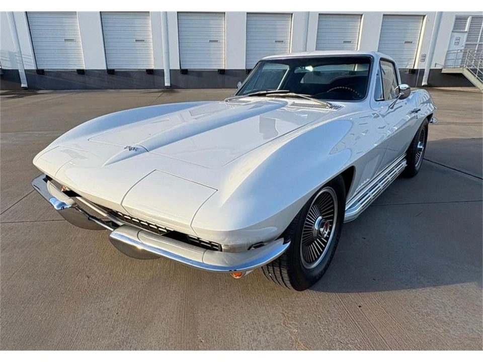 1967 Chevrolet Corvette C2 - Image 2 of 31