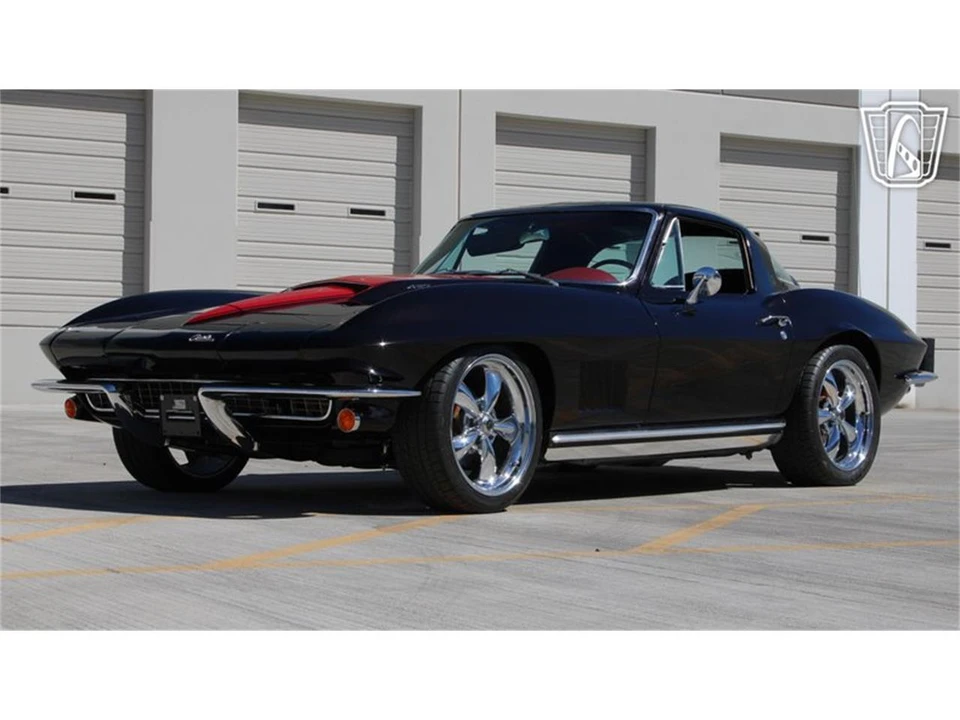1967 Chevrolet Corvette C2 - Image 2 of 31