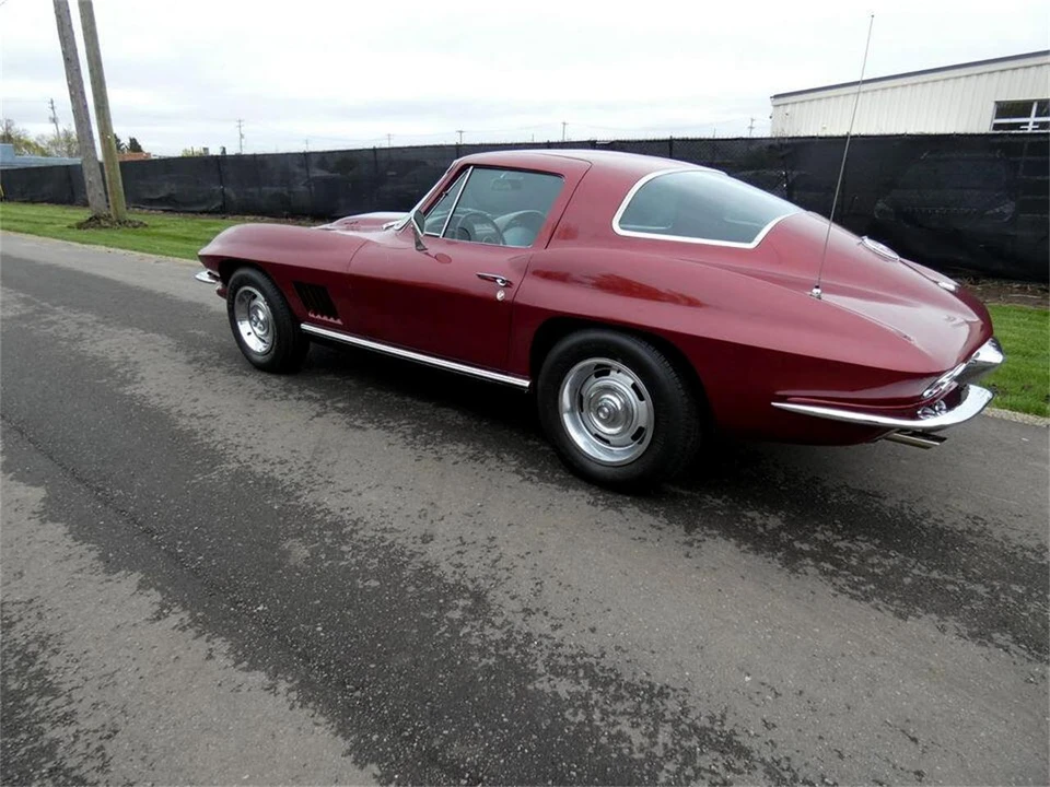 1967 Chevrolet Corvette C2 - Image 2 of 19