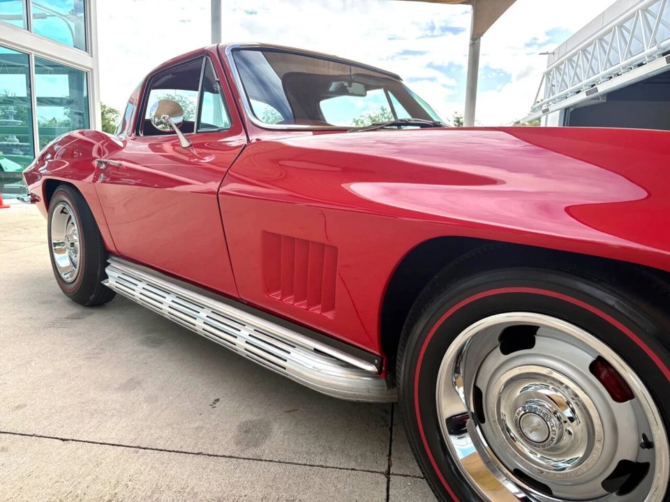 1967 Chevrolet Corvette C2 - Image 19 of 31
