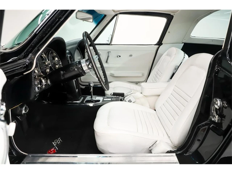 1967 Chevrolet Corvette C2 - Image 27 of 31
