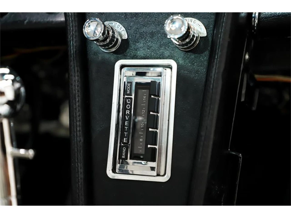 1967 Chevrolet Corvette C2 - Image 24 of 31