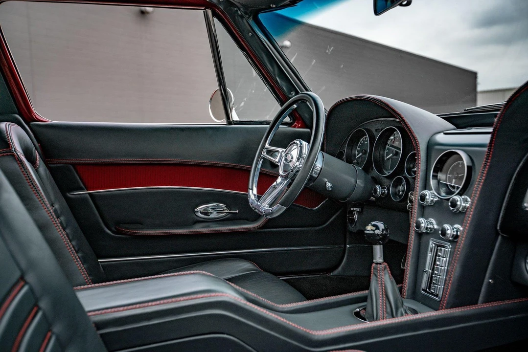 1967 Chevrolet Corvette C2 - Image 13 of 21