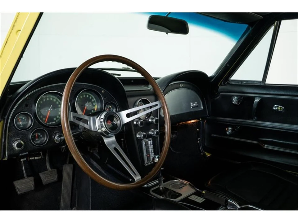 1967 Chevrolet Corvette C2 - Image 17 of 31