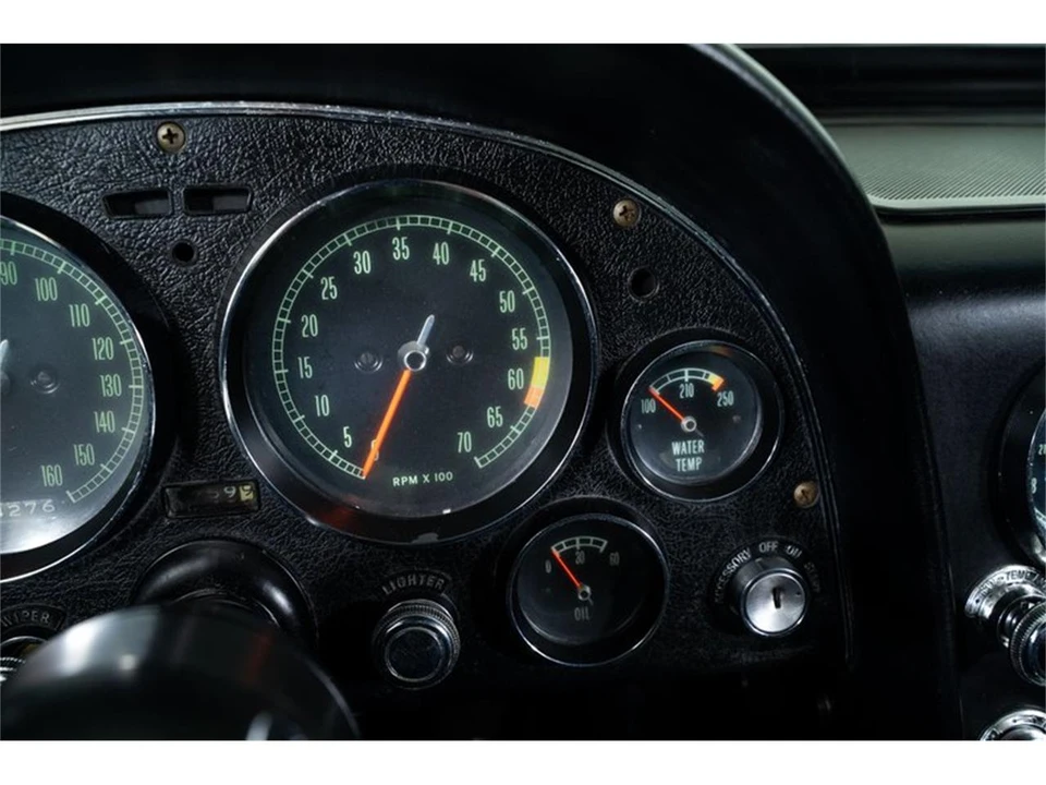 1967 Chevrolet Corvette C2 - Image 25 of 31