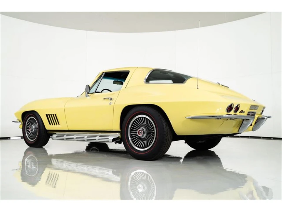 1967 Chevrolet Corvette C2 - Image 8 of 31