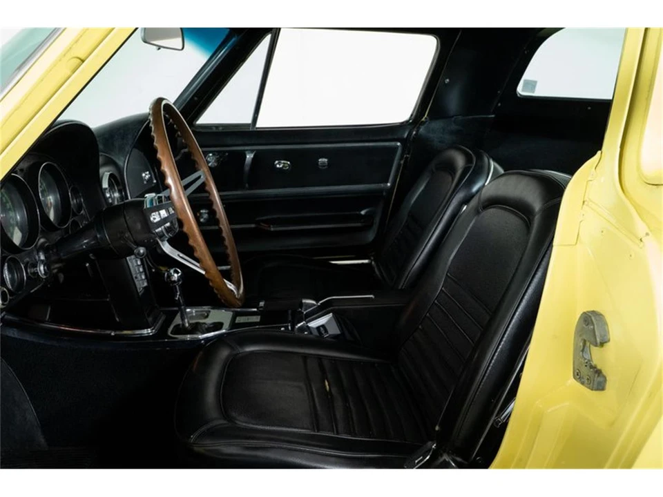 1967 Chevrolet Corvette C2 - Image 18 of 31