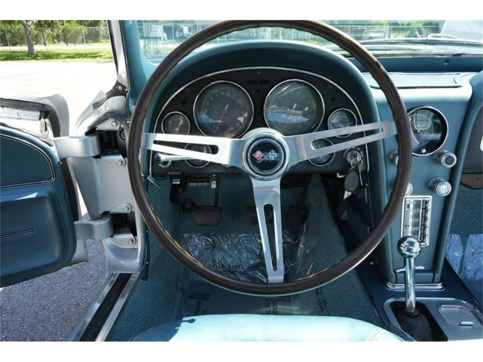 1967 Chevrolet Corvette C2 - Image 23 of 31