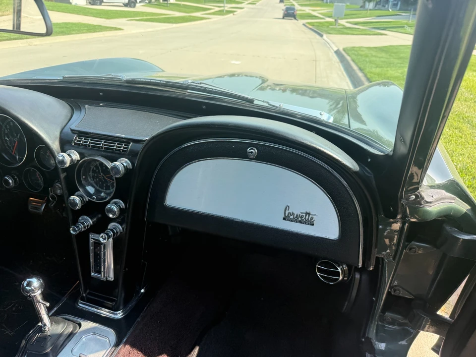 1967 Chevrolet Corvette C2 - Image 21 of 31