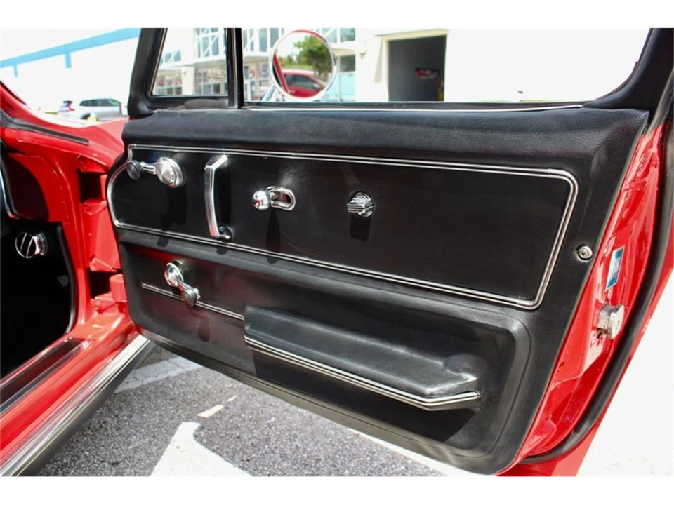 1967 Chevrolet Corvette C2 - Image 28 of 31