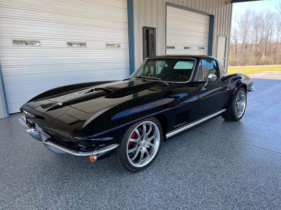 1967 Chevrolet Corvette C2 - Image 2 of 21