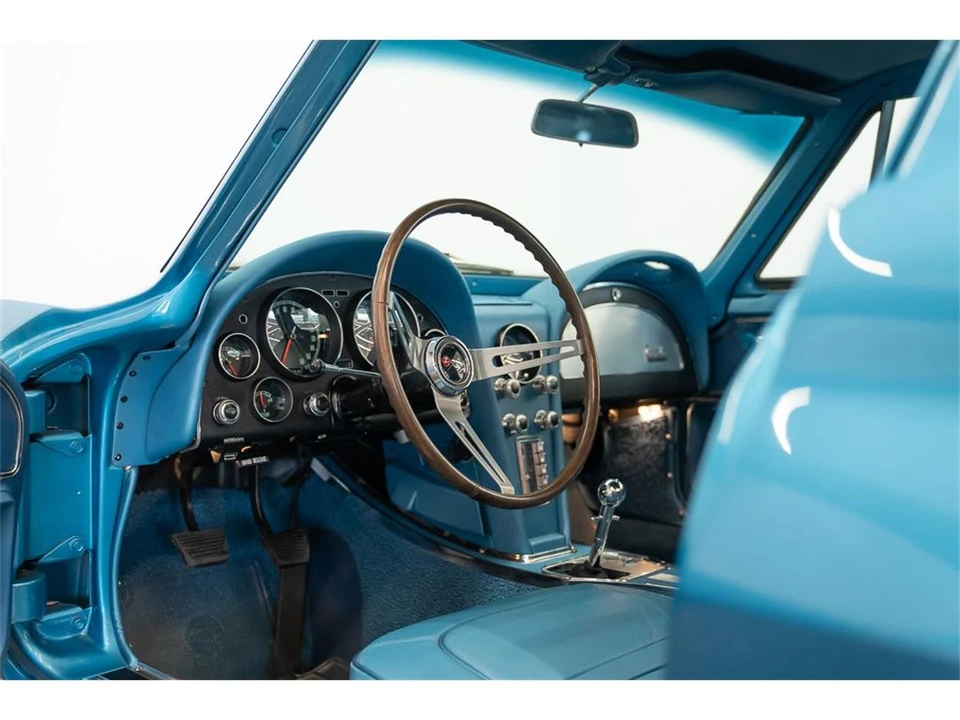 1967 Chevrolet Corvette C2 - Image 23 of 31