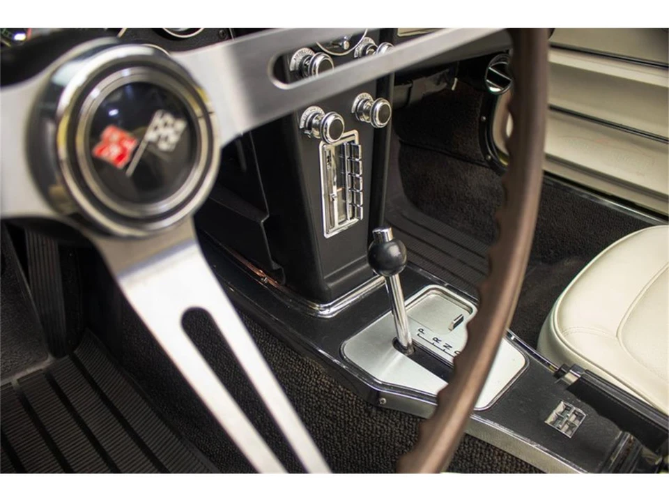 1967 Chevrolet Corvette C2 - Image 22 of 31