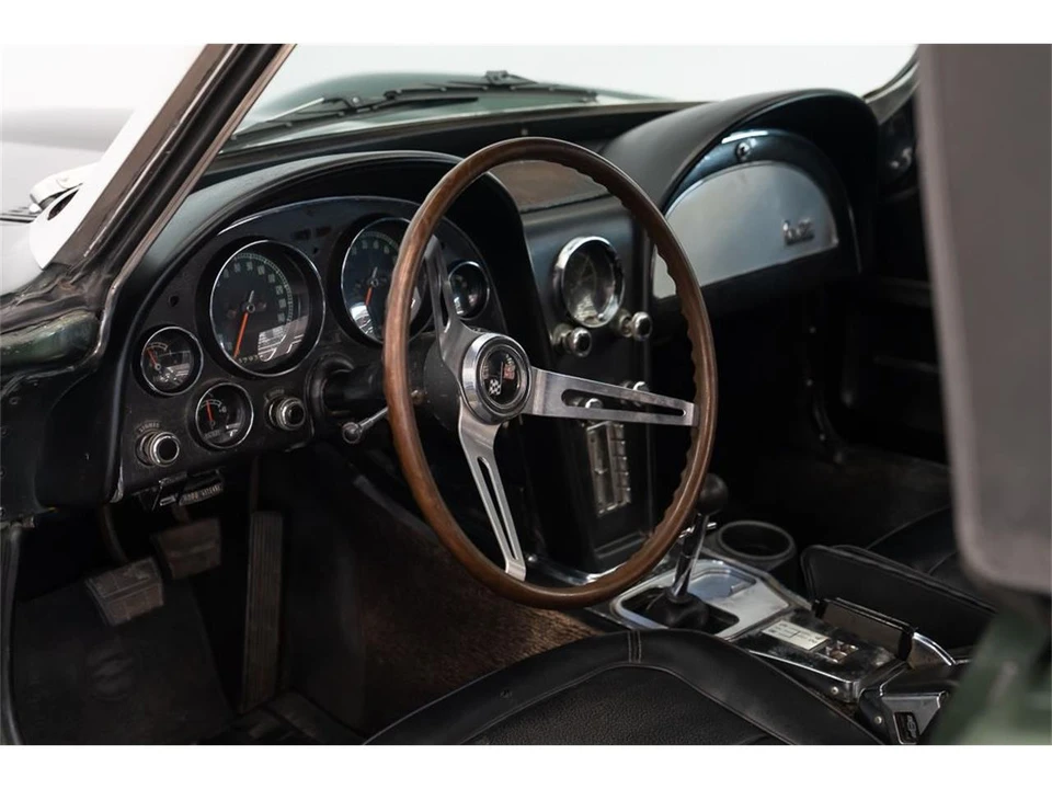1967 Chevrolet Corvette C2 - Image 17 of 31