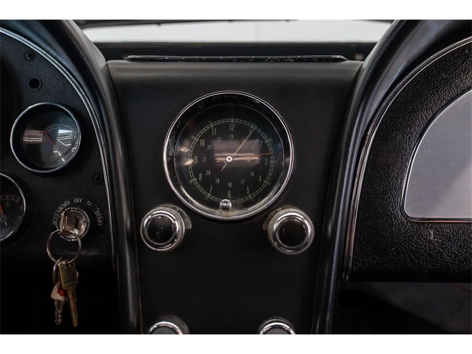 1967 Chevrolet Corvette C2 - Image 23 of 31