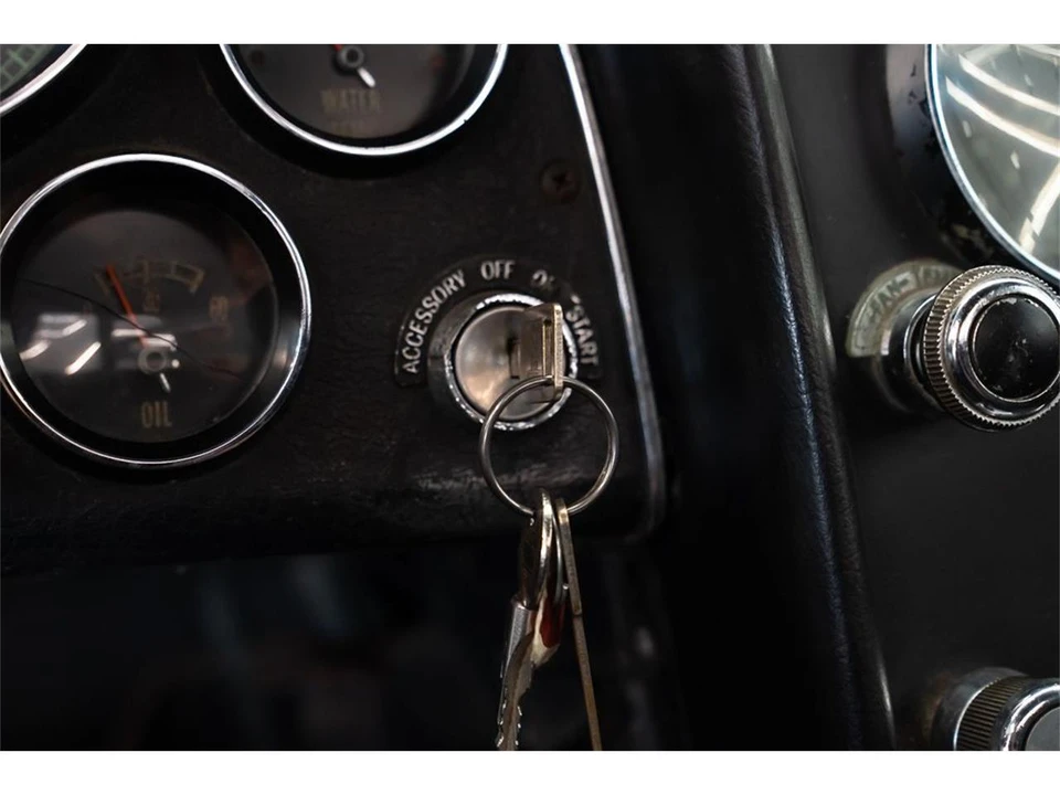 1967 Chevrolet Corvette C2 - Image 28 of 31