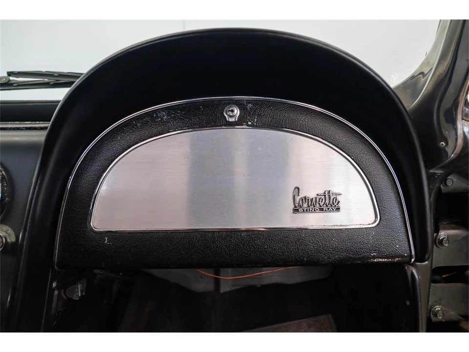 1967 Chevrolet Corvette C2 - Image 20 of 31