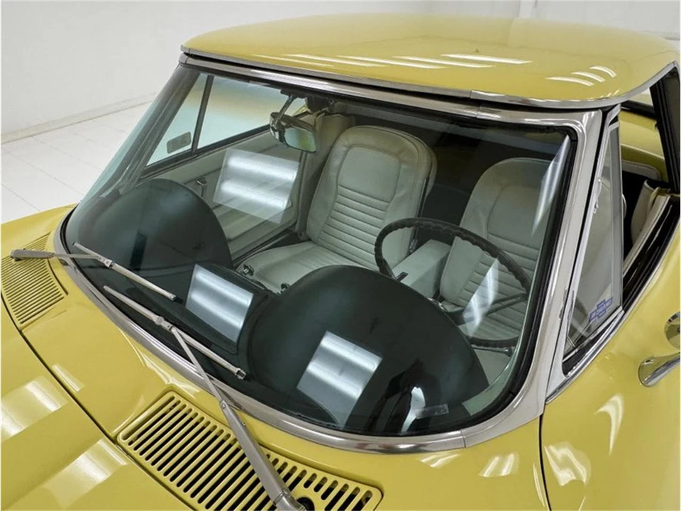 1967 Chevrolet Corvette C2 - Image 21 of 31