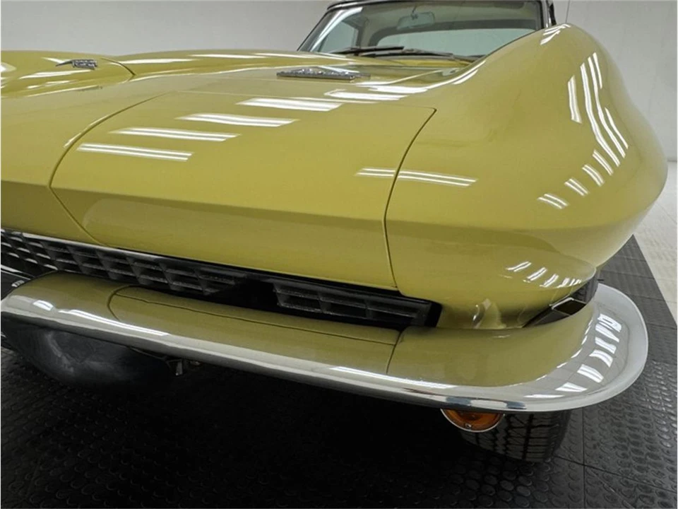 1967 Chevrolet Corvette C2 - Image 17 of 31