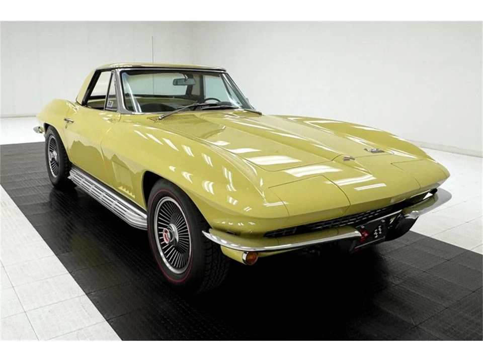 1967 Chevrolet Corvette C2 - Image 13 of 31
