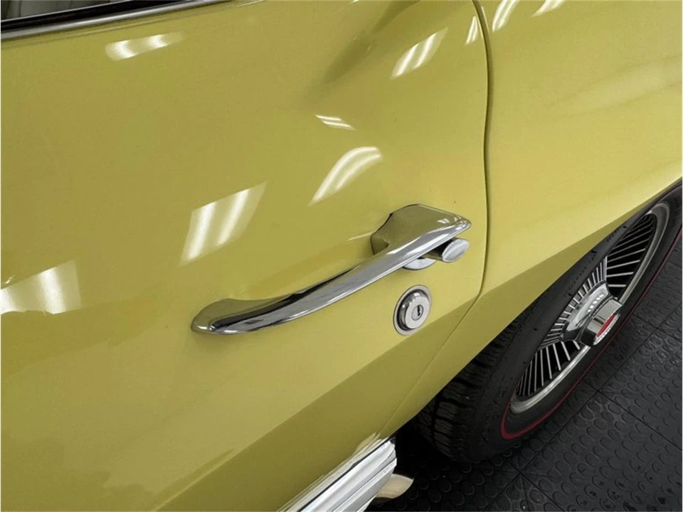 1967 Chevrolet Corvette C2 - Image 25 of 31