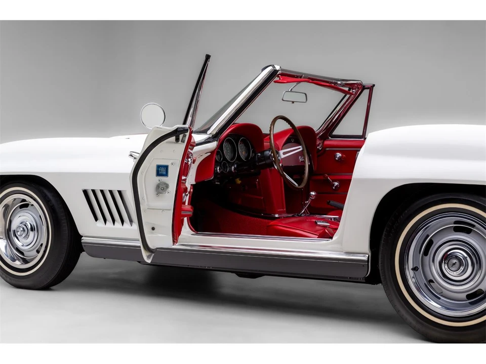 1967 Chevrolet Corvette C2 - Image 22 of 31