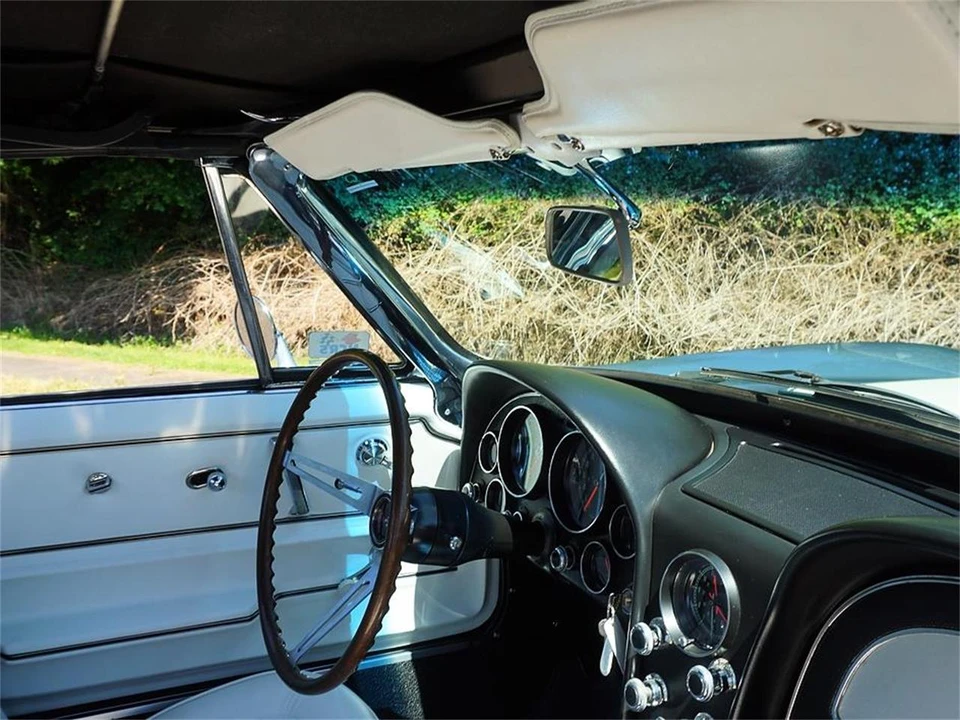 1967 Chevrolet Corvette C2 - Image 29 of 31