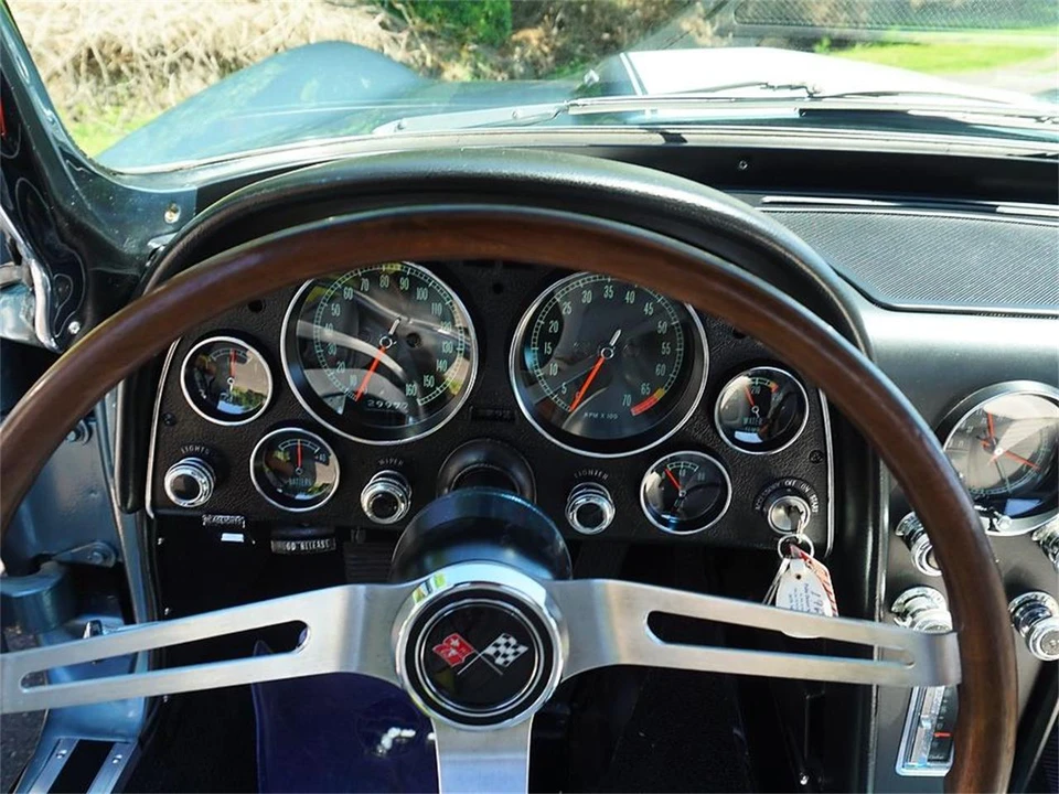 1967 Chevrolet Corvette C2 - Image 17 of 31