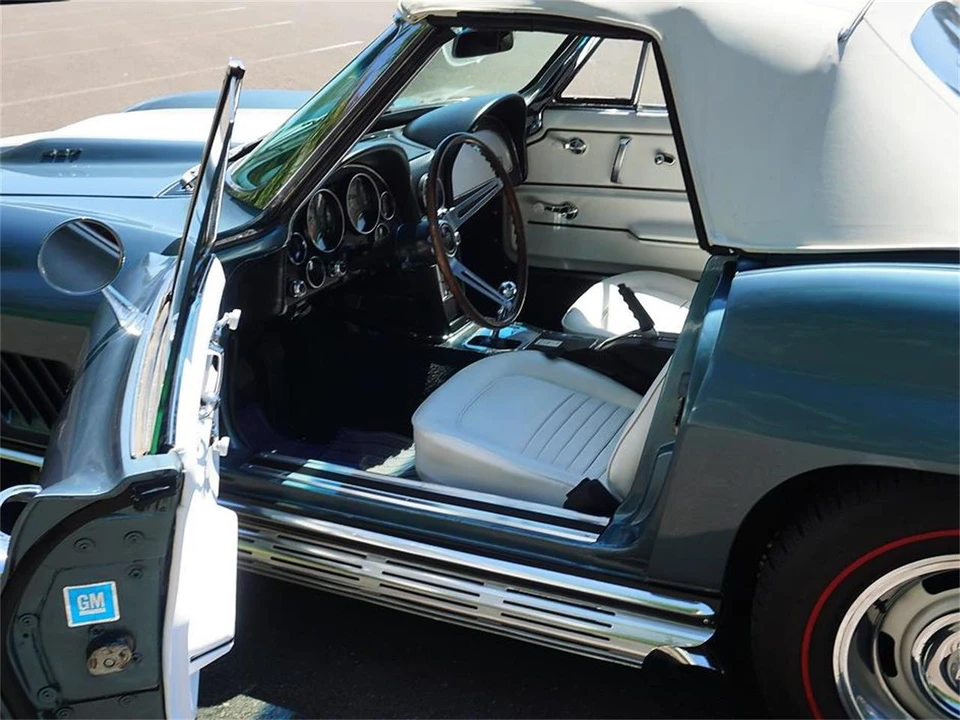 1967 Chevrolet Corvette C2 - Image 14 of 31