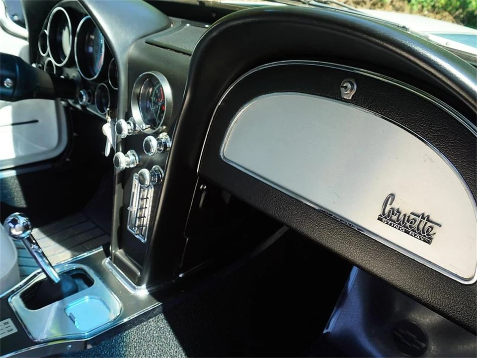 1967 Chevrolet Corvette C2 - Image 30 of 31