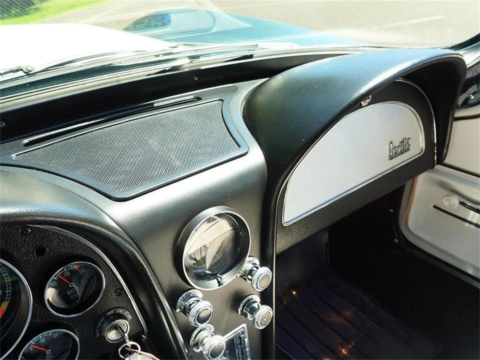 1967 Chevrolet Corvette C2 - Image 20 of 31