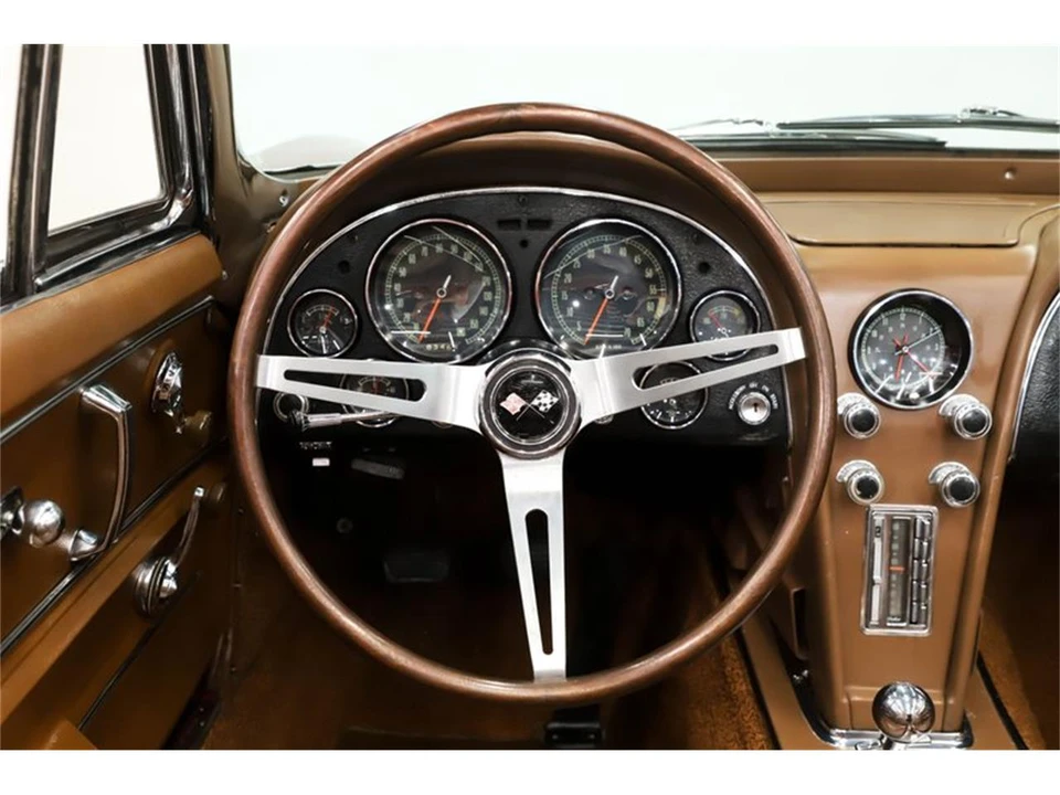 1967 Chevrolet Corvette C2 - Image 16 of 31