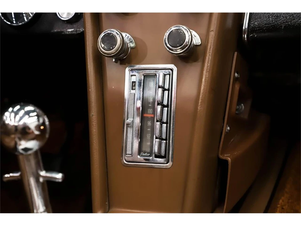 1967 Chevrolet Corvette C2 - Image 24 of 31