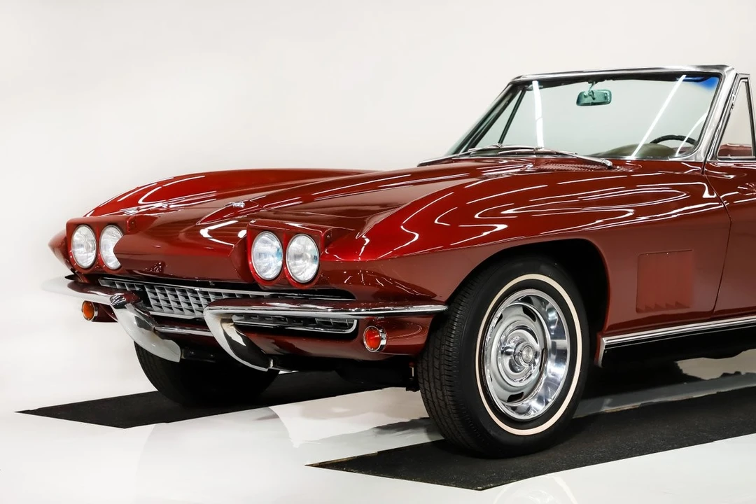 1967 Chevrolet Corvette C2 - Image 10 of 12