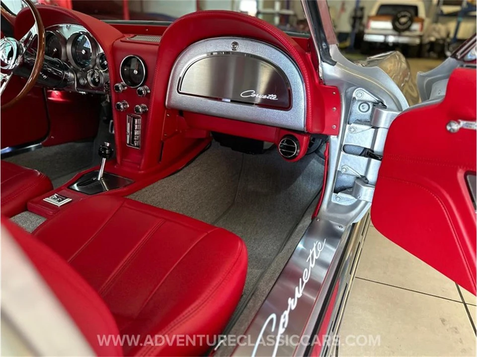 1967 Chevrolet Corvette C2 - Image 11 of 31