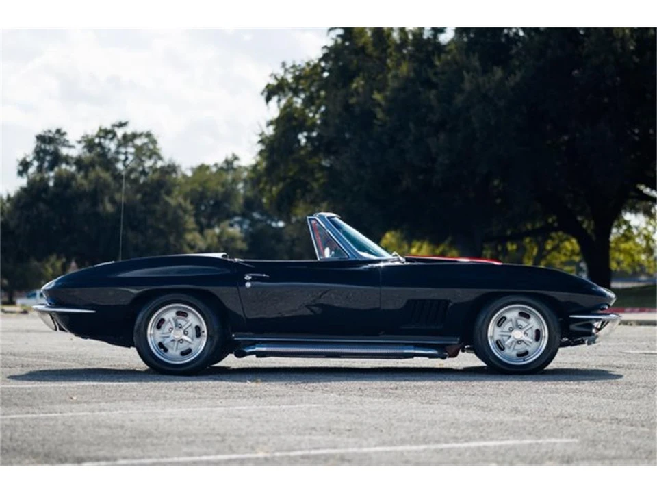 1967 Chevrolet Corvette C2 - Image 25 of 31