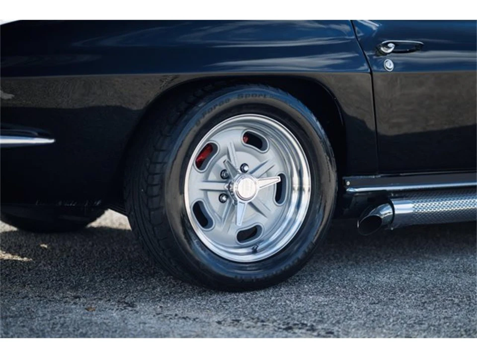 1967 Chevrolet Corvette C2 - Image 13 of 31