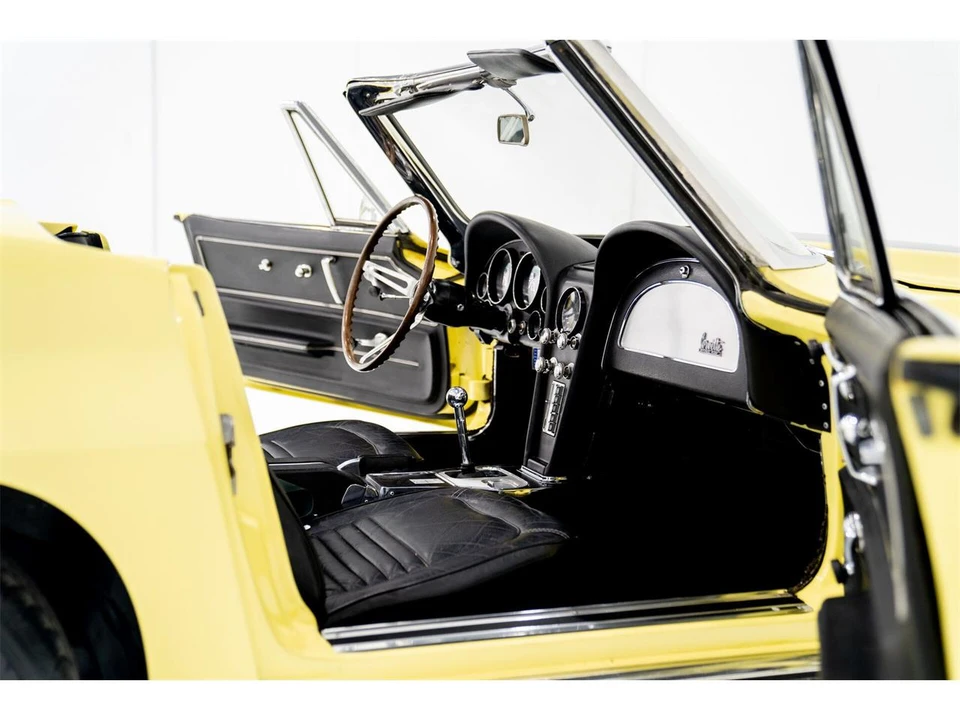 1967 Chevrolet Corvette C2 - Image 16 of 31