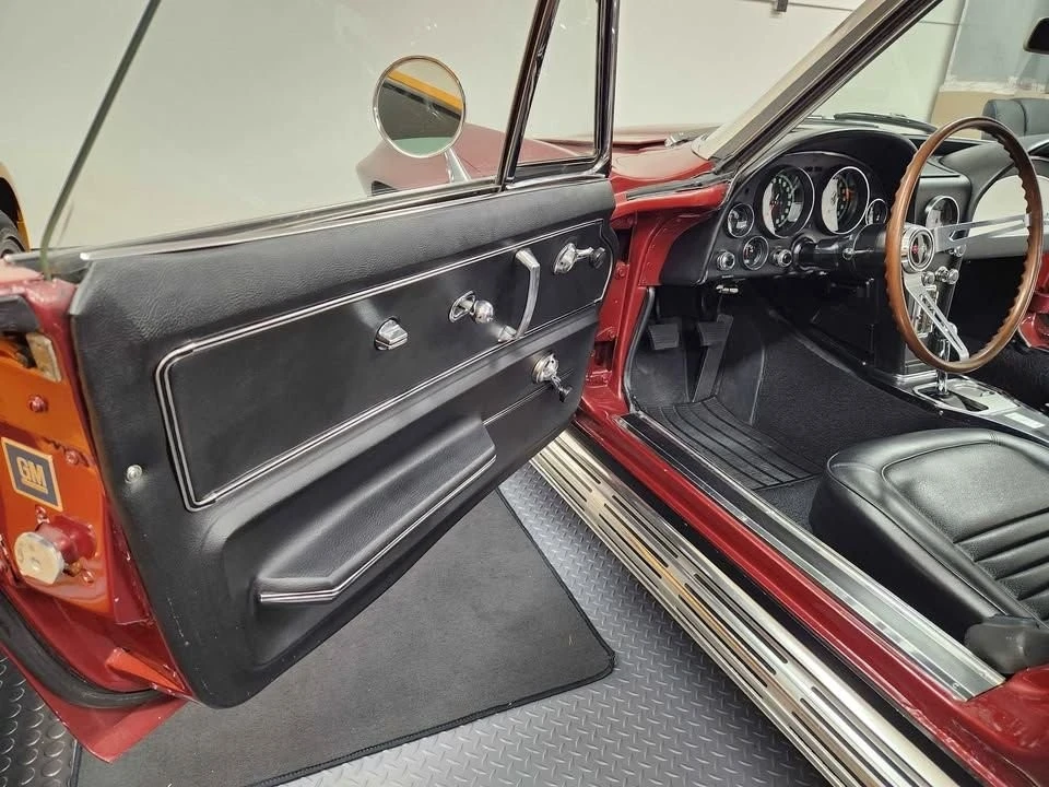1967 Chevrolet Corvette C2 - Image 12 of 17