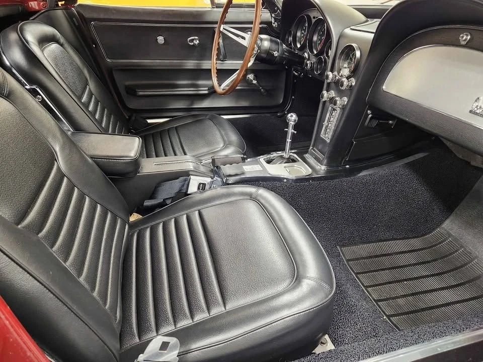 1967 Chevrolet Corvette C2 - Image 15 of 17