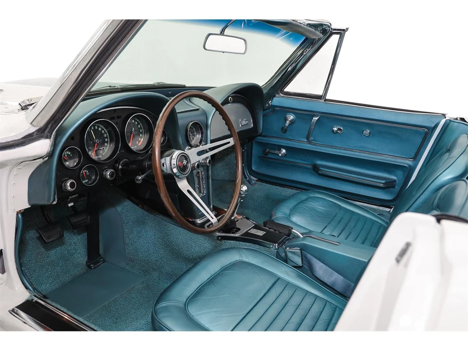 1967 Chevrolet Corvette C2 - Image 13 of 31