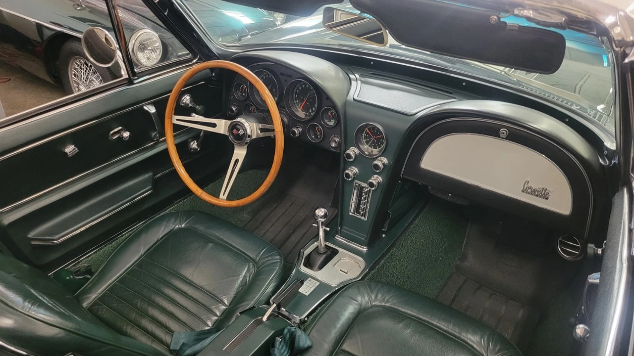 1967 Chevrolet Corvette C2 - Image 13 of 21