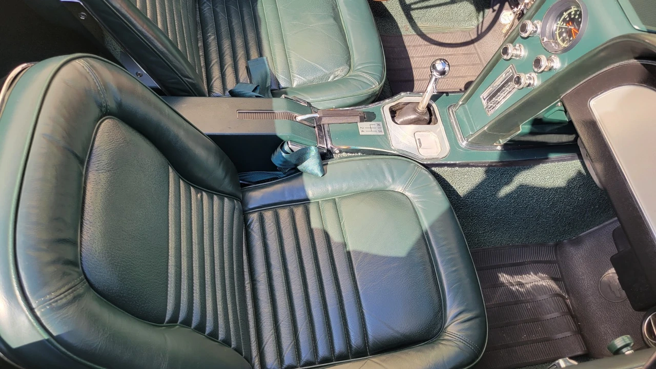 1967 Chevrolet Corvette C2 - Image 18 of 21