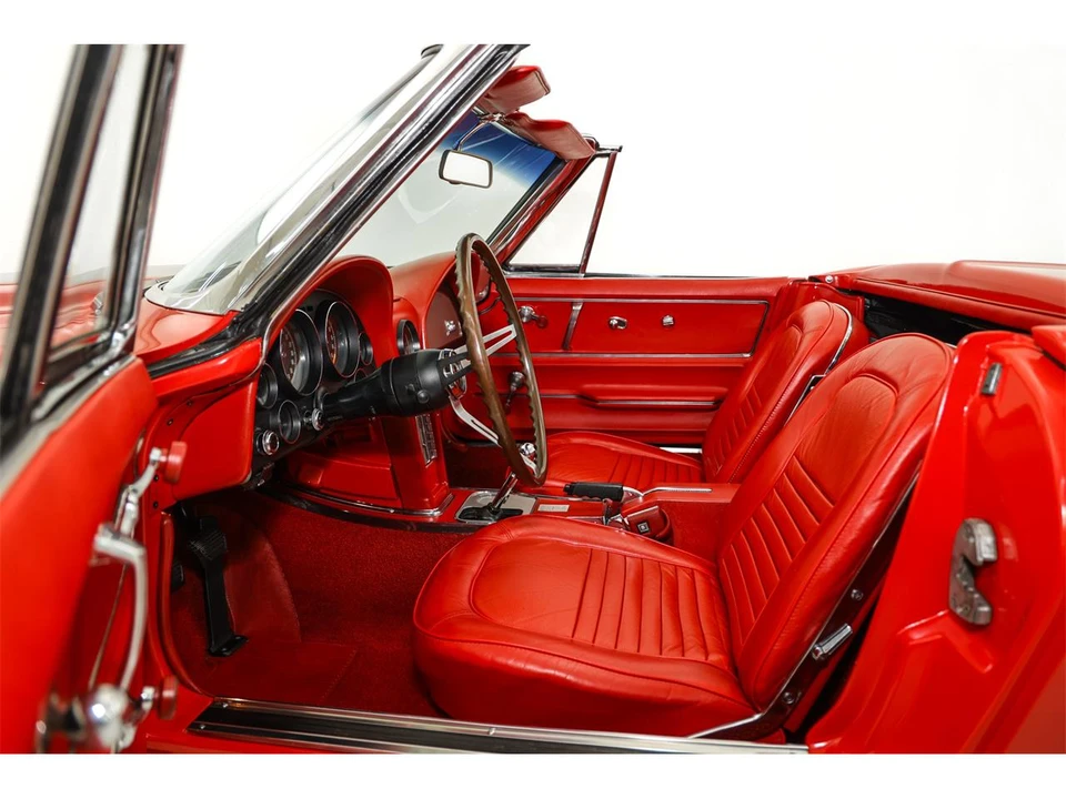 1967 Chevrolet Corvette C2 - Image 15 of 31