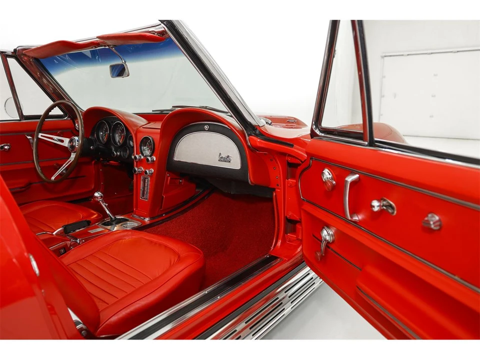 1967 Chevrolet Corvette C2 - Image 19 of 31