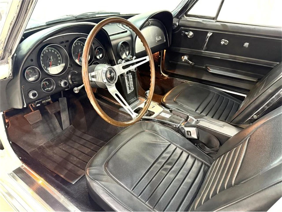 1967 Chevrolet Corvette C2 - Image 3 of 5